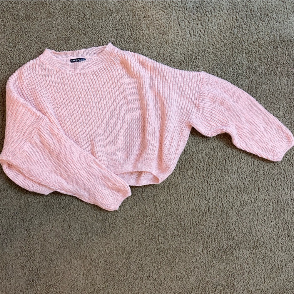 4/$20 Cropped pink knit sweater